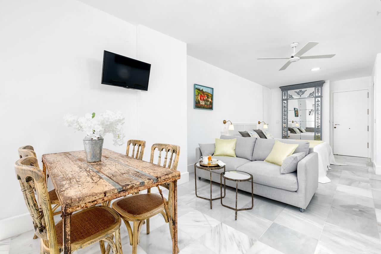 Iloftmalaga Miramar Apartment Bagian luar foto